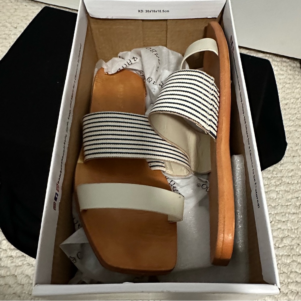 Super cute sandals!